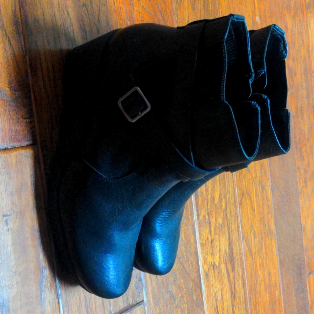 Abeo Geranium Womens Size 9 M Black Leather Side Zip Wedge Comfort Ankle Boots